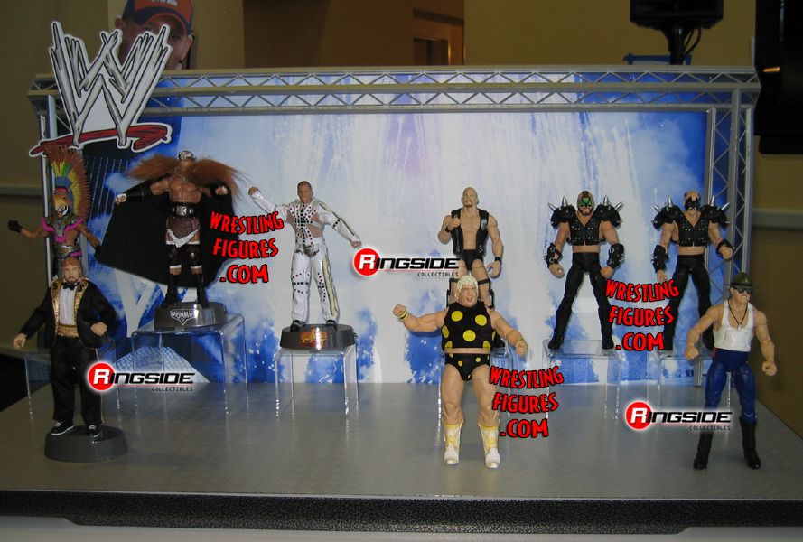 http://www.ringsidecollectibles.com/Merchant2/graphics/00000001/legends_set_1.jpg