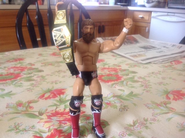 http://www.ringsidecollectibles.com/mm5/graphics/00000001/tomblog_pic29.jpeg