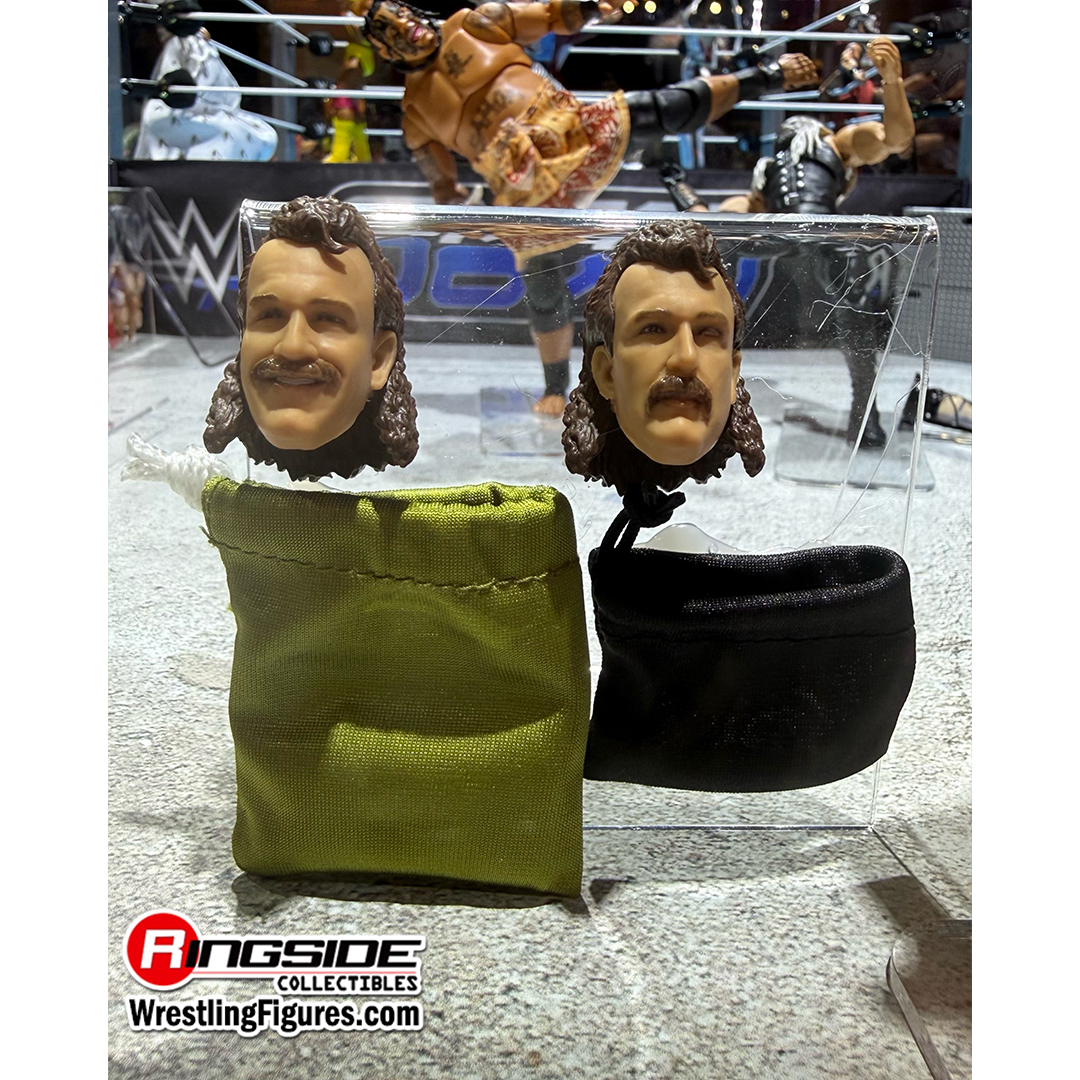 Jake Roberts - WWE Ultimate Edition 32 Toy Wrestling Action Figure